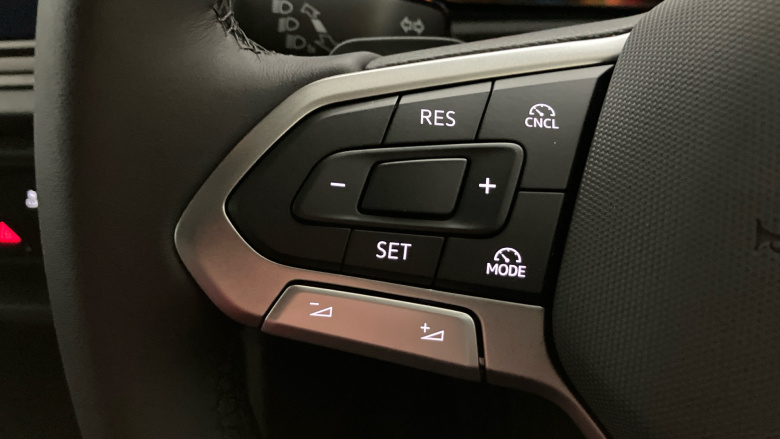 Volkswagen Caddy Cargo C20 Diesel 2.0 TDI 122PS Commerce Pro Van DSG [Tech Pack]